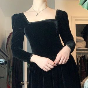 Black velvet gothic 70s Victorian square neck puff sleeve A-line midi dress